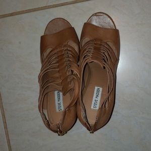 Steve Madden Shoes - Tan Wedges Steve Madden Shoes - Tan Wedges